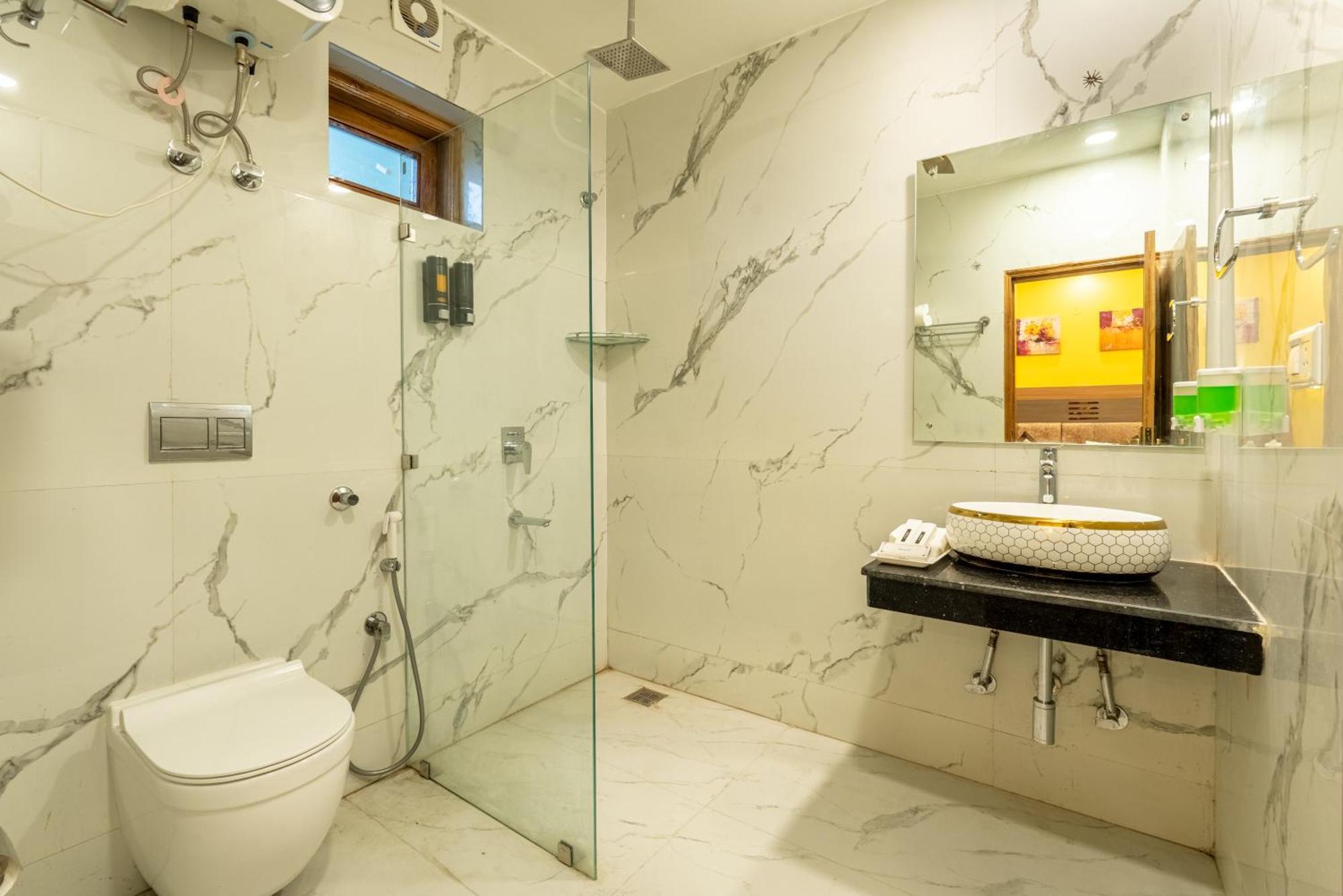 Lime Tree Hotel & One Bhk Serviced Apartment Noida - Sector 50 Metro Zewnętrze zdjęcie