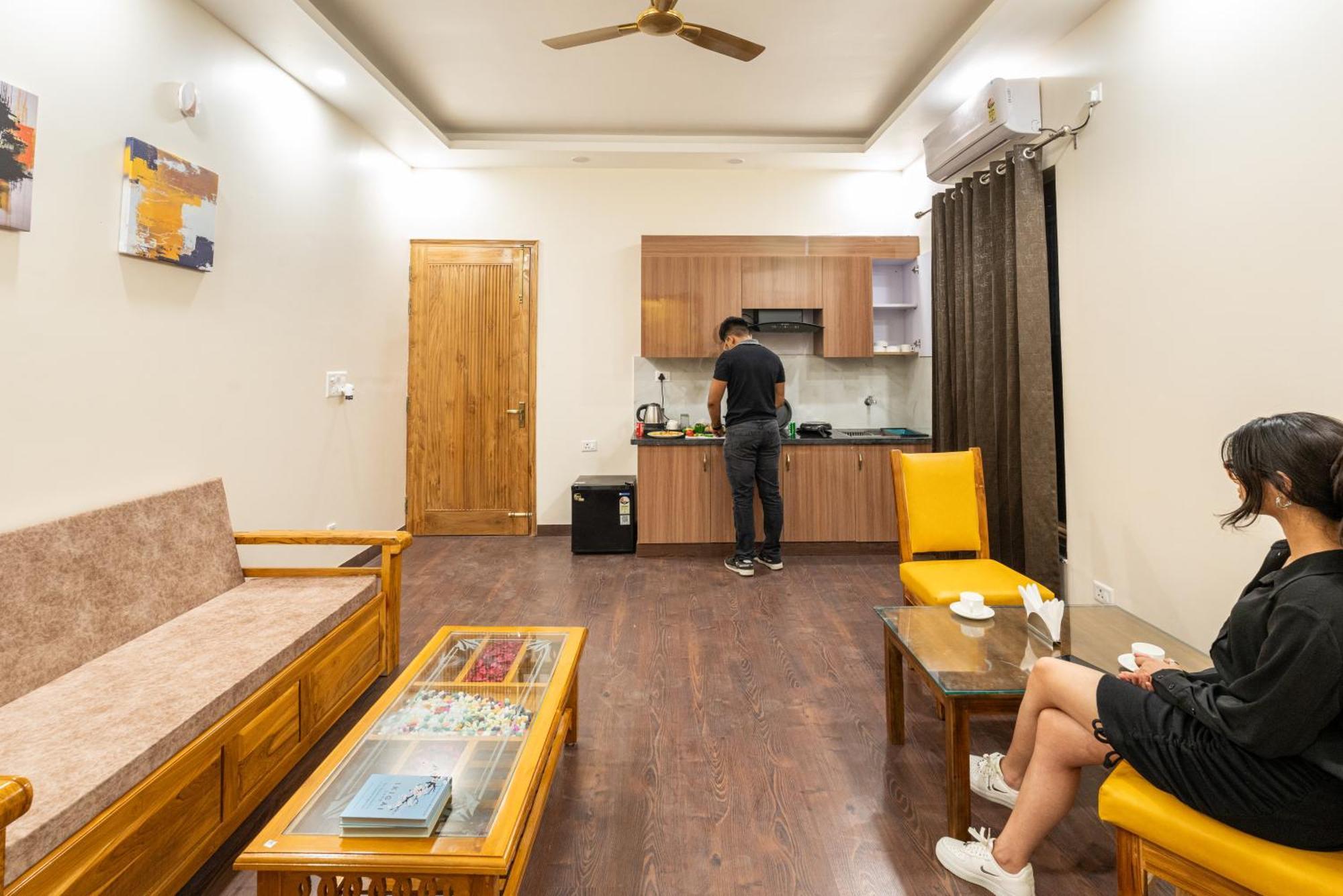 Lime Tree Hotel & One Bhk Serviced Apartment Noida - Sector 50 Metro Zewnętrze zdjęcie